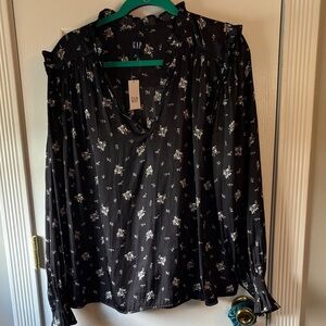 GAP Black and White Floral Blouse
